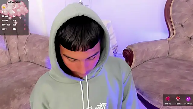 Seductivo jr online show from November 5, 2025, 9:18 pm