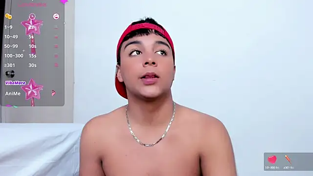 Snapshot of Seductivo_jr chatting on February 2, 2025, 6:47 am Seductivo jr online show from February 2, 2025, 6:47 am