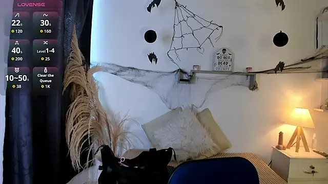 Abigail 29 online show from October 29, 2025, 12:15 pm