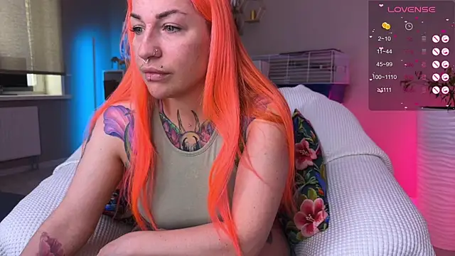 Snapshot of Tanya_Acid chatting on May 4, 2026, 5:00 am Tanya Acid online show from May 4, 2026, 5:00 am
