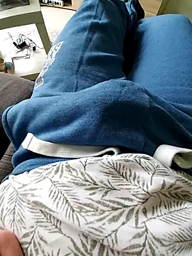 85Friedrich online show from November 2, 2025, 10:53 am