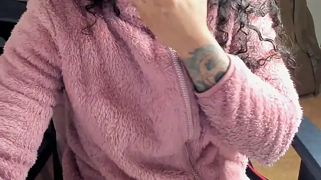 Ama music online show from November 19, 2025, 2:06 pm