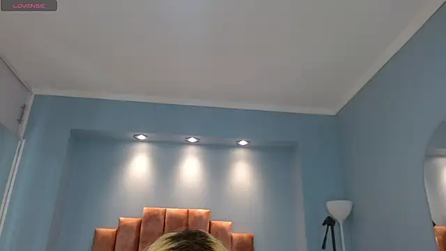 april bunnyy online show from March 14, 2026, 12:22 pm