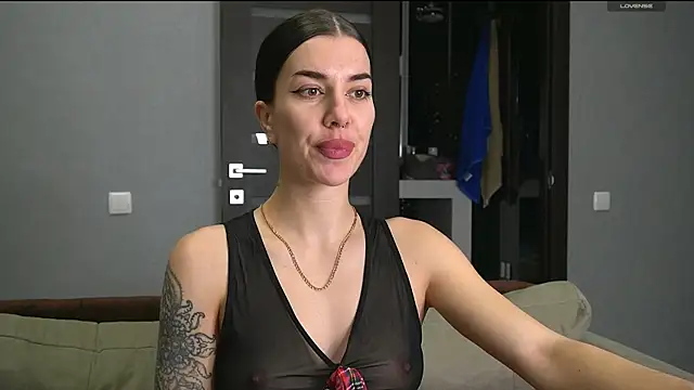 Snapshot of Alice_melice chatting on February 15, 2025, 7:50 pm Alice melice online show from February 15, 2025, 7:50 pm