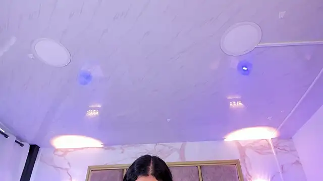 Larabrooks online show from May 9, 2026, 7:28 pm