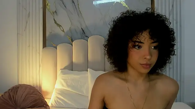 Snapshot of OSHUN_ chatting on March 6, 2025, 11:58 am OSHUN online show from March 6, 2025, 11:58 am