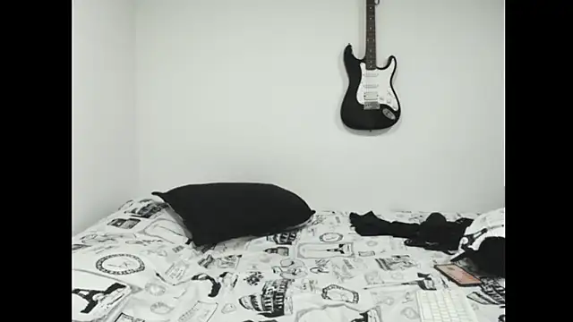 amydeepqueen online show from January 8, 2026, 12:11 pm