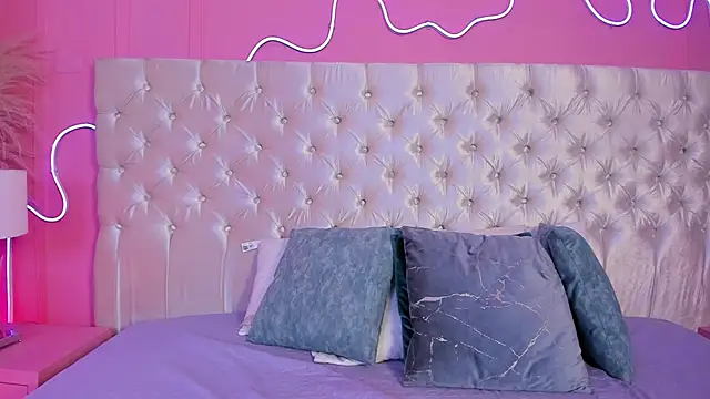 Mai higurashi online show from September 18, 2025, 8:12 pm