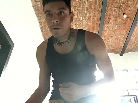 Snapshot of IM_A_WOT chatting on December 5, 2024, 10:28 pm IM A WOT online show from December 5, 2024, 10:28 pm