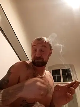 Snapshot of Diabel86 chatting on September 16, 2025, 8:21 pm Diabel86 online show from September 16, 2025, 8:21 pm