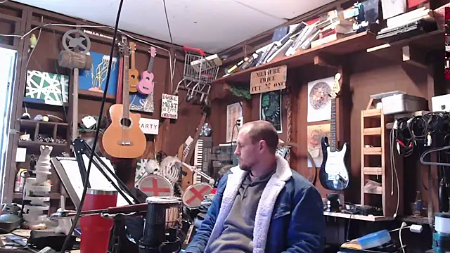 Snapshot of itsjameswebbscope chatting on January 7, 2026, 7:08 pm itsjameswebbscope online show from January 7, 2026, 7:08 pm