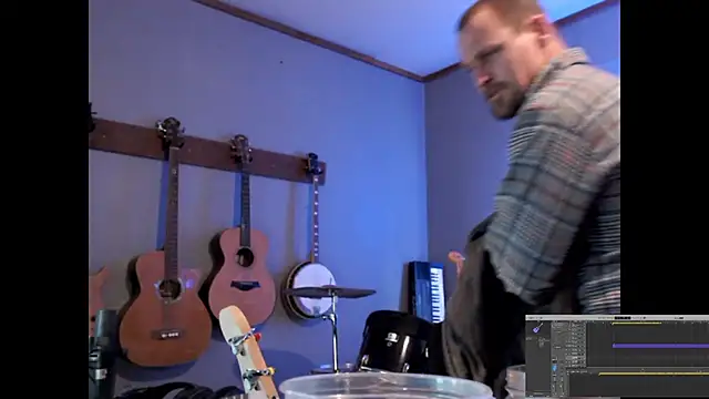 Snapshot of itsjameswebbscope chatting on February 6, 2026, 5:42 pm itsjameswebbscope online show from February 6, 2026, 5:42 pm