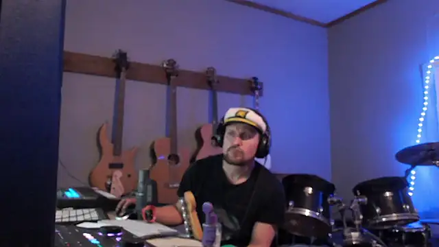 Snapshot of itsjameswebbscope chatting on February 2, 2026, 8:02 am itsjameswebbscope online show from February 2, 2026, 8:02 am