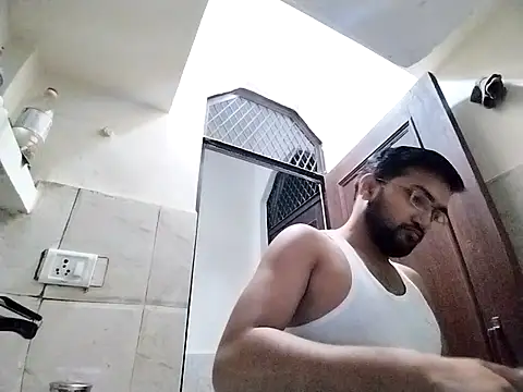 bigvorn6 online show from April 15, 2026, 1:37 pm