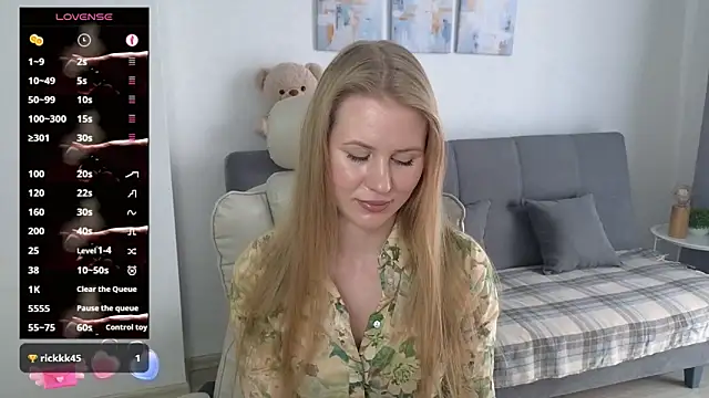 Snapshot of IsabelAllen chatting on March 2, 2026, 9:27 am IsabelAllen online show from March 2, 2026, 9:27 am