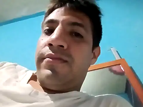 Snapshot of LiosArmando420 chatting on October 6, 2025, 7:42 am LiosArmando420 online show from October 6, 2025, 7:42 am