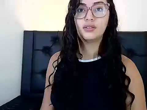 Snapshot of EvoletFMK chatting on February 19, 2026, 6:05 pm EvoletFMK online show from February 19, 2026, 6:05 pm