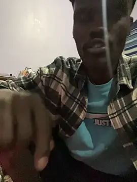 Snapshot of BringBackLostLover chatting on October 9, 2025, 9:37 pm BringBackLostLover online show from October 9, 2025, 9:37 pm