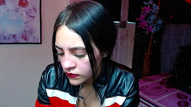 Violettasquirt online show from November 8, 2025, 2:20 pm