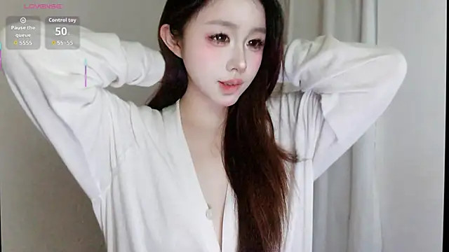 Snapshot of Hazel-11 chatting on October 5, 2025, 3:25 pm Hazel-11 online show from October 5, 2025, 3:25 pm