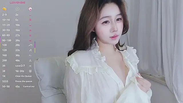 Snapshot of Hazel-11 chatting on March 18, 2025, 2:17 pm Hazel-11 online show from March 18, 2025, 2:17 pm