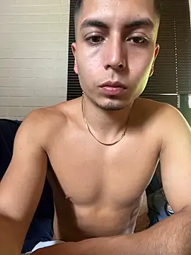 Snapshot of SAMUEL_OBRIAN chatting on January 27, 2025, 5:04 pm SAMUEL OBRIAN online show from January 27, 2025, 5:04 pm