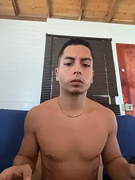 Snapshot of SAMUEL_OBRIAN chatting on February 11, 2025, 4:46 pm SAMUEL OBRIAN online show from February 11, 2025, 4:46 pm