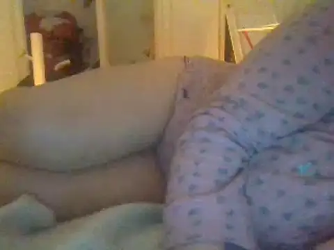 Snapshot of biuv chatting on March 18, 2025, 10:39 am biuv online show from March 18, 2025, 10:39 am