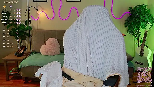 cosycute  online show from February 21, 2026, 5:26 pm