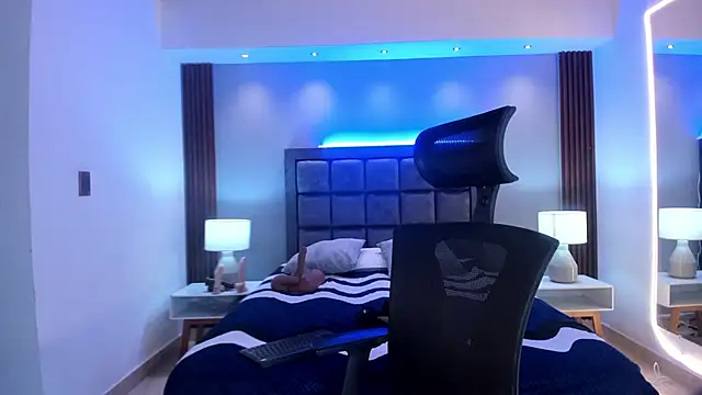 Susann Ross online show from September 12, 2025, 10:59 am