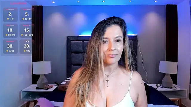 Snapshot of Susann_Ross chatting on July 15, 2026, 10:55 am Susann Ross online show from July 15, 2026, 10:55 am