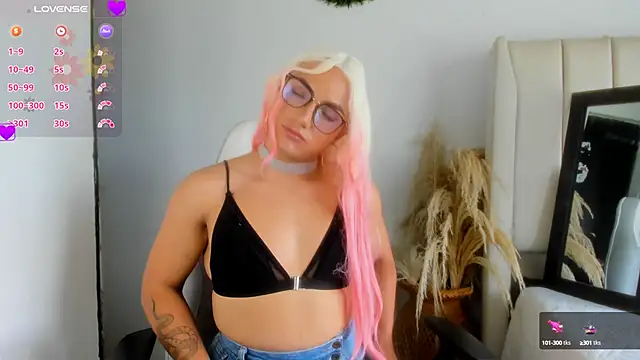 Snapshot of -Sofii_ chatting on January 26, 2025, 2:41 pm -Sofii online show from January 26, 2025, 2:41 pm