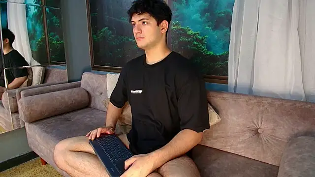 Snapshot of Mark_Evans1_ chatting on February 13, 2025, 1:50 am Mark Evans1  online show from February 13, 2025, 1:50 am