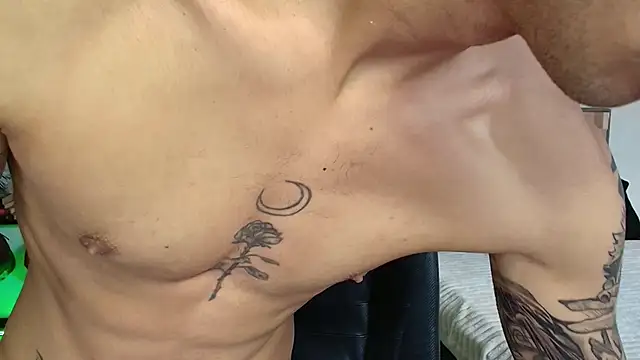 Snapshot of Damon__333 chatting on November 4, 2025, 3:16 pm Damon 333 online show from November 4, 2025, 3:16 pm