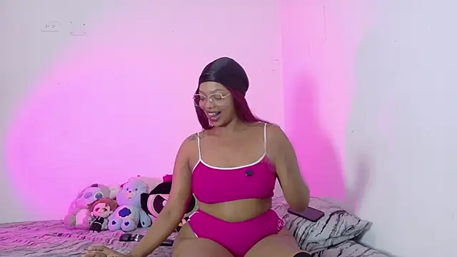 KetraWesttt online show from November 25, 2025, 2:45 am