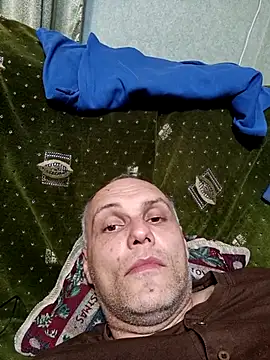 Pineapple04 online show from October 13, 2025, 7:26 pm