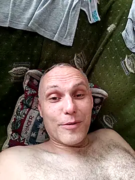 Pineapple04 online show from September 20, 2025, 7:46 am