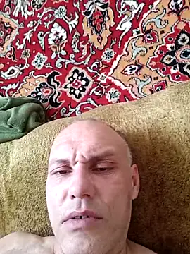 Pineapple04 online show from November 4, 2025, 6:28 am