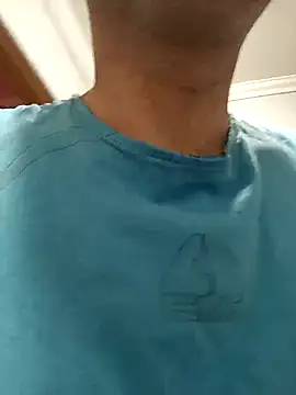 Pineapple04 online show from September 14, 2025, 6:03 am