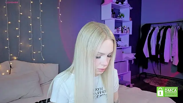 aneta alisha online show from November 21, 2025, 11:20 am