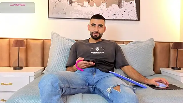 Snapshot of Ethan__Walker chatting on February 10, 2026, 7:13 pm Ethan Walker online show from February 10, 2026, 7:13 pm