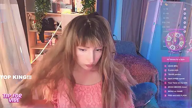 Snapshot of Toxic_Ellies chatting on September 22, 2025, 2:45 pm Toxic Ellies online show from September 22, 2025, 2:45 pm