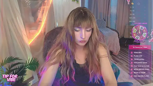 Snapshot of Toxic_Ellies chatting on September 20, 2025, 2:44 pm Toxic Ellies online show from September 20, 2025, 2:44 pm