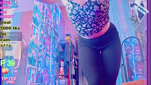 Snapshot of Toxic_Ellies chatting on February 11, 2025, 12:58 pm Toxic Ellies online show from February 11, 2025, 12:58 pm