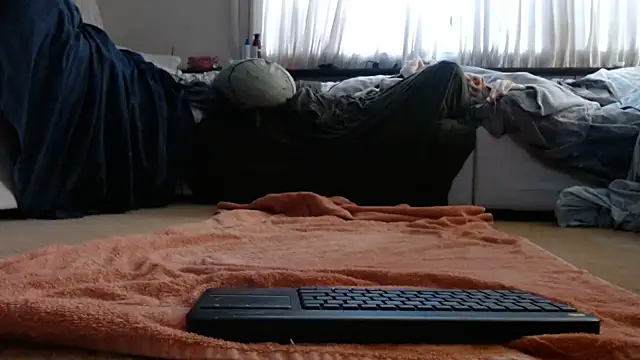 Snapshot of simplesolution chatting on January 15, 2026, 1:03 pm simplesolution online show from January 15, 2026, 1:03 pm