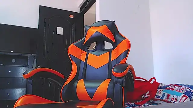 Snapshot of ADAM_HOT chatting on February 14, 2026, 9:48 pm ADAM HOT online show from February 14, 2026, 9:48 pm