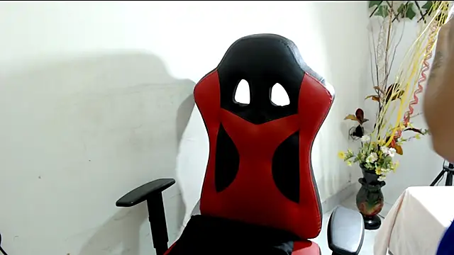 Snapshot of Maximesex chatting on March 20, 2025, 1:37 pm Maximesex online show from March 20, 2025, 1:37 pm
