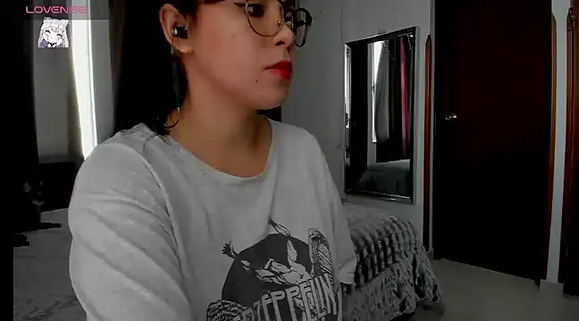 Snapshot of HARLEYNAPIER chatting on February 24, 2025, 7:41 pm HARLEYNAPIER online show from February 24, 2025, 7:41 pm