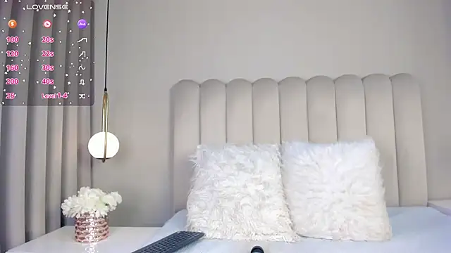 Snapshot of atenea_roberts chatting on March 8, 2025, 3:17 am atenea roberts online show from March 8, 2025, 3:17 am