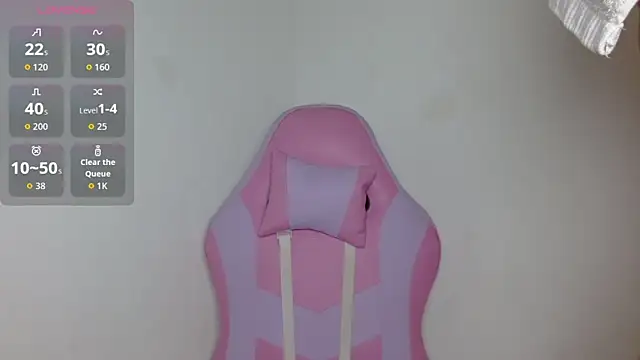 yulissa18 online show from November 22, 2025, 9:24 pm